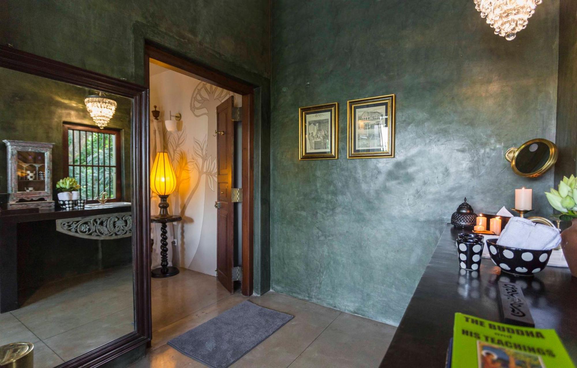 The Hermitage By Edwards Collection Haragama Room photo